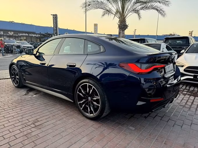 Подержанный BMW 4 Series M440i xDrive G22, G23, G26 Рестайлинг, 3.0 л, 2024 в Дубае от Nice Cars Motos Черный цвет. GCC | AUTO.AE