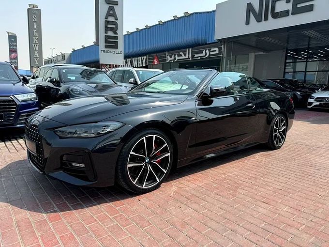 Подержанный BMW 4 Series 430i G22, G23, G26, 2.0 л, 2023 в Дубае от Nice Cars Motos Черный цвет. GCC | AUTO.AE