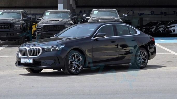 New BMW 5 Series 520i VIII (G60/G61/G68), 2.0 l, 2025 in Dubai by Auto Max Group, Black color. GCC Specs | AUTO.AE