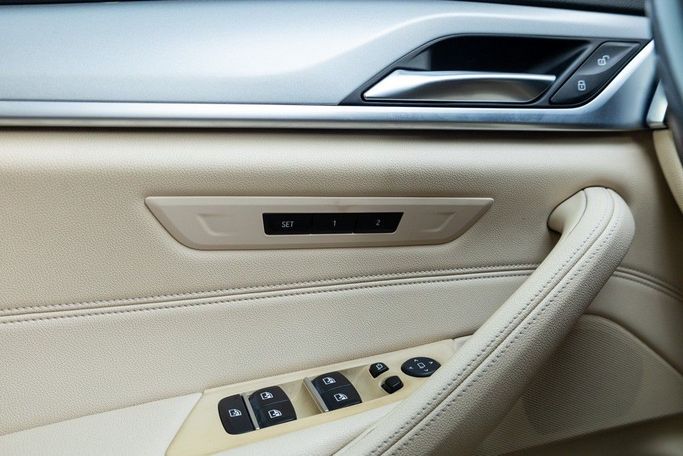 Used BMW 5 Series 520i VII (G30/G31), 2.0 l, 2019 in Dubai by Linda Cars, Black color. GCC Specs | AUTO.AE