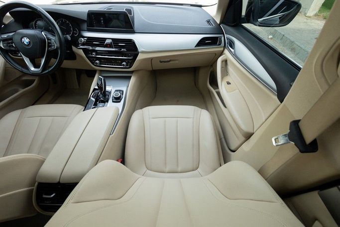 Used BMW 5 Series 520i VII (G30/G31), 2.0 l, 2019 in Dubai by Linda Cars, Black color. GCC Specs | AUTO.AE