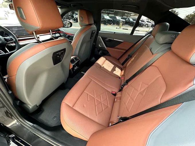 Used BMW 5 Series 520i VIII (G60/G61/G68), 2.0 l, 2024 in Dubai by Formula Motors, Black color. GCC Specs | AUTO.AE