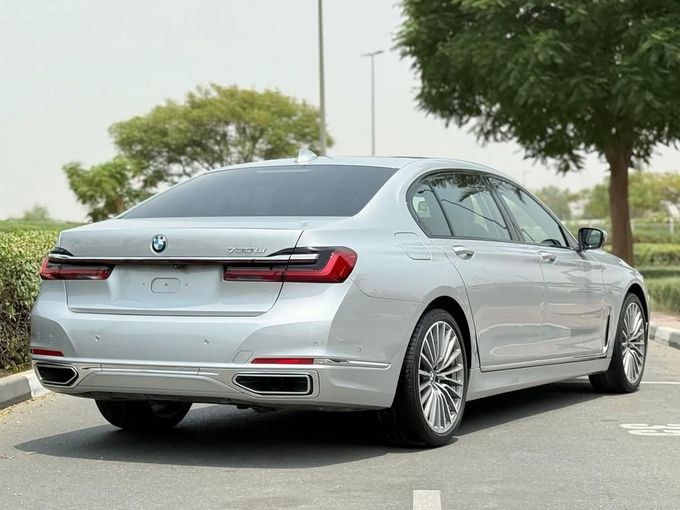 جديدة BMW 7 Series 730i عملية شد الوجه السادس (G11/G12), 2.0 l, 2020 في في دبي من Alta Class Motors، اللون فضي. مواصفات الخليج | AUTO.AE