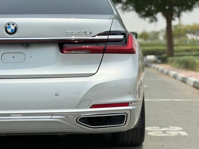 جديدة BMW 7 Series 730i عملية شد الوجه السادس (G11/G12), 2.0 l, 2020 في في دبي من Alta Class Motors، اللون فضي. مواصفات الخليج | AUTO.AE