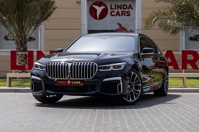 Подержанный BMW 7 Series 730Li VI (G11/G12) Рестайлинг, 2 л, 2021 в Дубае от Linda Cars Черный цвет. GCC | AUTO.AE