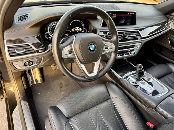 Used BMW 7 Series 750Li VI (G11/G12), 4.4 l, 2017 in Dubai by Saeed Auto, Black color. Japanese Specs | AUTO.AE