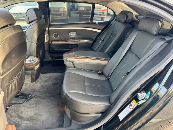 Used BMW 7 Series 750Li IV (E65/E66) Facelift, 4.8 l, 2007 in Dubai by Saeed Auto, Black color. Japanese Specs | AUTO.AE