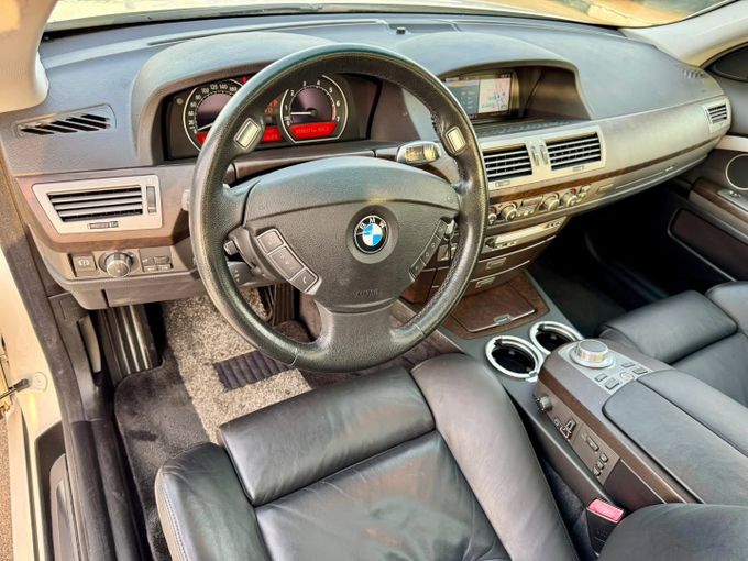 Used BMW 7 Series 740i IV (E65/E66) Facelift, 4.0 l, 2007 in Dubai by Saeed Auto, White color. Japanese Specs | AUTO.AE