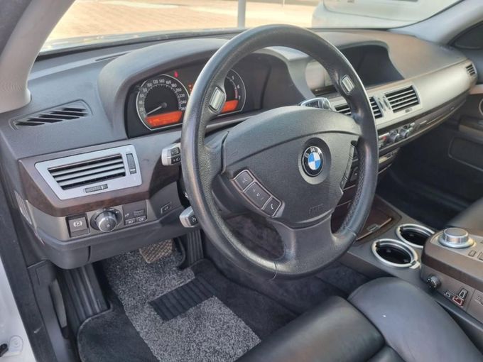 Подержанный BMW 7 Series 740i IV (E65/E66) Рестайлинг, 4.0 л, 2007 в Дубае от Saeed Auto Белый цвет. Японская | AUTO.AE