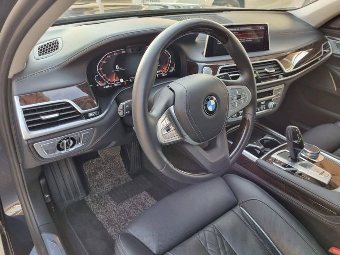 Подержанный BMW 7 Series 750i xDrive VI (G11/G12) Рестайлинг, 4.4 л, 2020 в Дубае от Saeed Auto Черный цвет. Японская | AUTO.AE