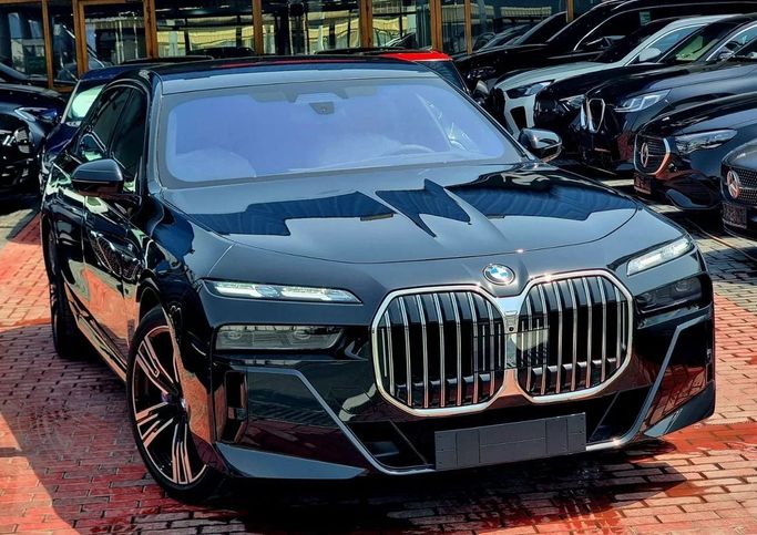 Новый BMW 7 Series 740i VII (G70), 3.0 л, 2025 в Дубае от Auto Gallery DXB Черный цвет. GCC | AUTO.AE