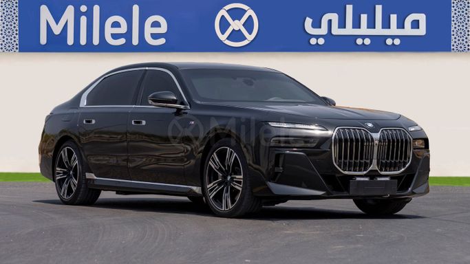 Новый BMW 7 Series 760i xDrive VII (G70), 4.4 л, 2025 в Дубае от Milele Черный цвет. Other | AUTO.AE