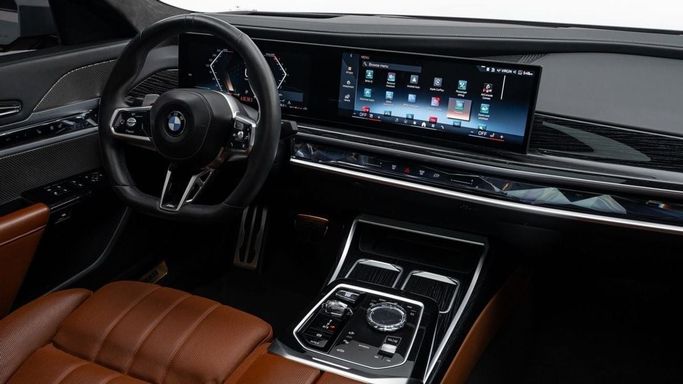 Used BMW 7 Series 740i VII (G70), 3.0 l, 2023 in Dubai by Al Ain Class Motors, Grey color. GCC Specs | AUTO.AE