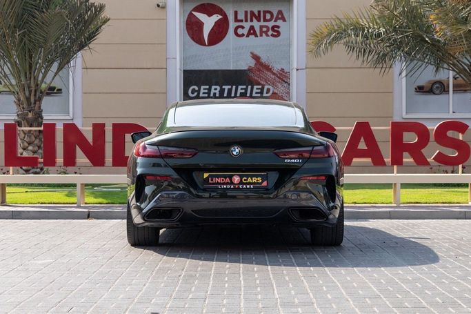 Подержанный BMW 8 Series 840i II (G14/G15/G16) Рестайлинг, 3.0 л, 2023 в Дубае от Linda Cars Зеленый цвет. GCC | AUTO.AE