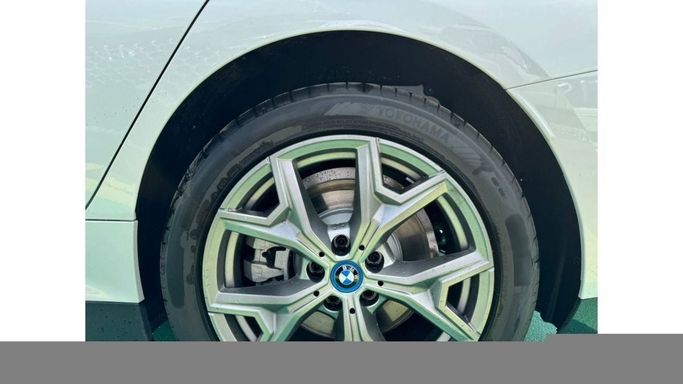 Новый BMW i3 35L I (G28), 2023 в Дубае от Mohamed Hakim Motors Белый цвет. Other | AUTO.AE