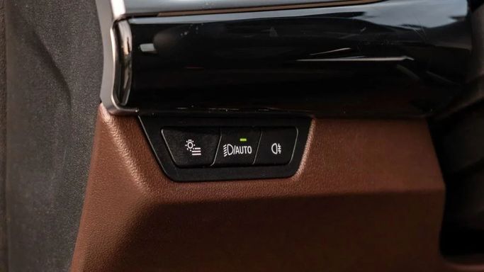 New BMW iX1 eDrive, 2022 in Dubai by Altass Motors, White color. Other | AUTO.AE