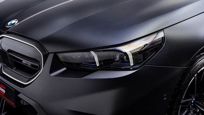 New BMW M5 VII (G90), 4.4 l, 2025 in Dubai by Al Ain Class Motors, Black color. GCC Specs | AUTO.AE
