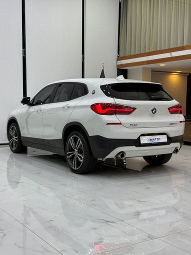 Подержанный BMW X2 xDrive20d I (F39), 2.0 л, 2020 в Дубае от 4 Matic Motors Белый цвет. GCC | AUTO.AE