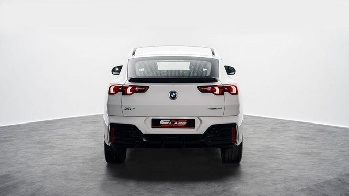 Новый BMW X2 sDrive25i II (U10), 2.0 л, 2024 в Дубае от Al Ain Class Motors Белый цвет. Китайская | AUTO.AE