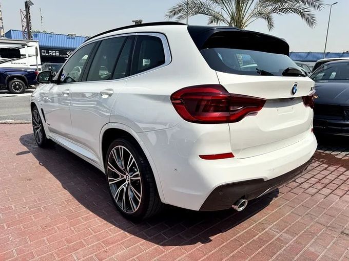 Подержанный BMW X3 30i xDrive III (G01), 2.0 л, 2018 в Дубае от Nice Cars Motos Белый цвет. GCC | AUTO.AE