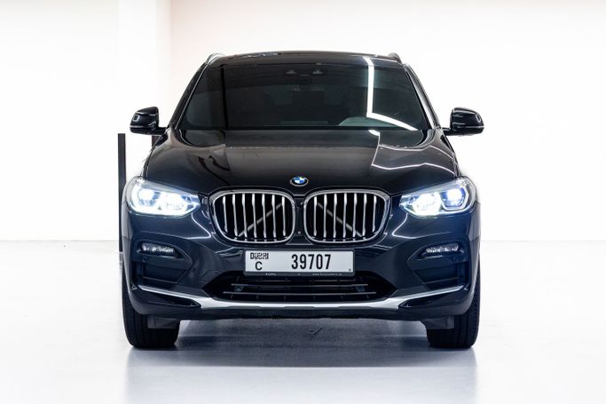 BMW X4 M40i II (G02), 2021 внедорожник 5 дв. стандарт класса в Дубае от POF RENTAL черный цвет | AUTO.AE