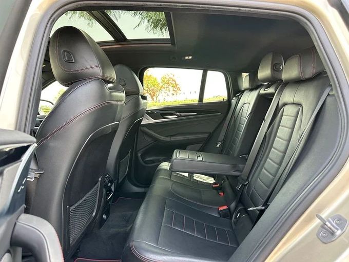 مستعملة BMW X4 30i II (G02), 2.0 l, 2019 في في دبي من Alta Class Motors، اللون ذهبي. مواصفات الخليج | AUTO.AE