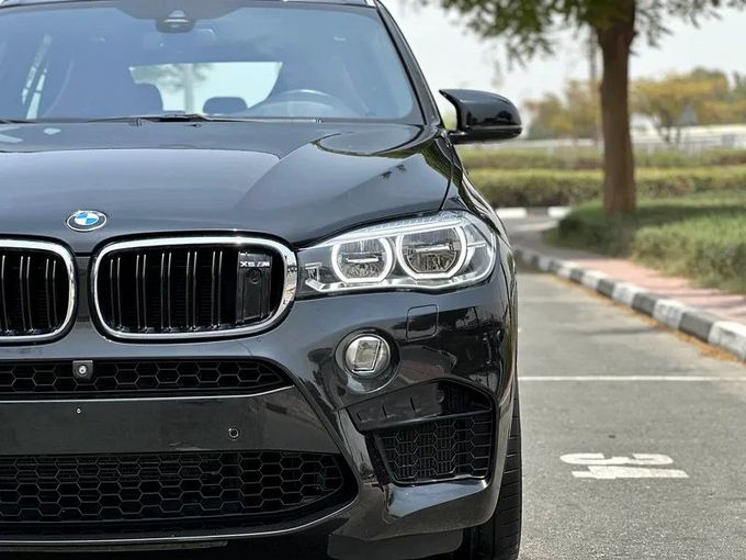 مستعملة BMW X5 M II (F85), 4.4 l, 2017 في في دبي من Alta Class Motors، اللون أسود. مواصفات الخليج | AUTO.AE