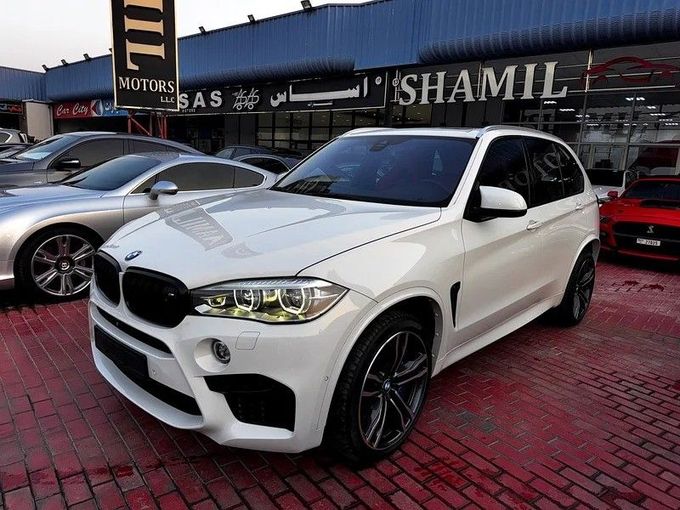 Подержанный BMW X5 M II (F85), 4.4 л, 2016 в Дубае от Shamil Motors Белый цвет.  | AUTO.AE
