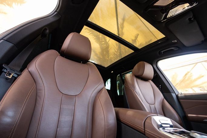 مستعملة BMW X5 40i IV (G05/G18), 3.0 l, 2020 في في دبي من Linda Cars، اللون أبيض. مواصفات الخليج | AUTO.AE