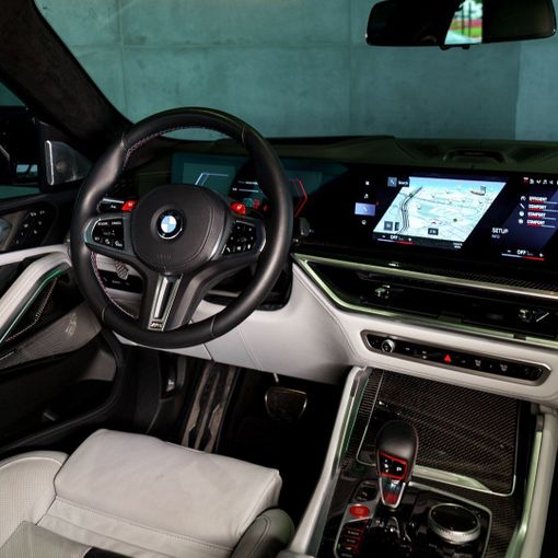 BMW X6 M III (F96) Рестайлинг, 2024 внедорожник 5 дв. спорт класса в Дубае от DEIZ зеленый цвет | AUTO.AE