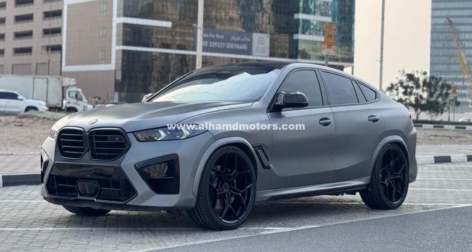 Подержанный BMW X6 M III (F96), 4.4 л, 2023 в Дубае от Alhamd Motors Серый цвет. Other | AUTO.AE