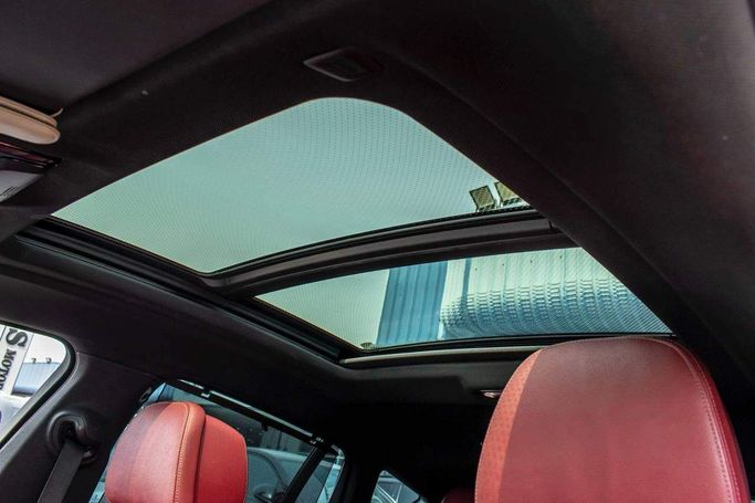 Подержанный BMW X6 40i III (G06), 3.0 л, 2020 в Дубае от Golbal Net Work Белый цвет. GCC | AUTO.AE