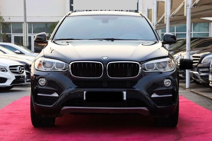 Подержанный BMW X6 35i II (F16), 3.0 л, 2016 в Дубае от Dresden Motors Черный цвет. GCC | AUTO.AE