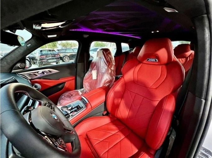 Новый BMW XM, 4.4 л, 2023 в Дубае от Orient Auto FZE Белый цвет.  | AUTO.AE