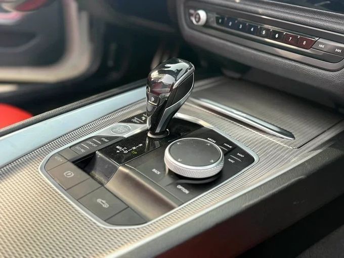 مستعملة BMW Z4 20i III (G29), 2.0 l, 2020 في في دبي من Alta Class Motors، اللون أبيض. مواصفات الخليج | AUTO.AE