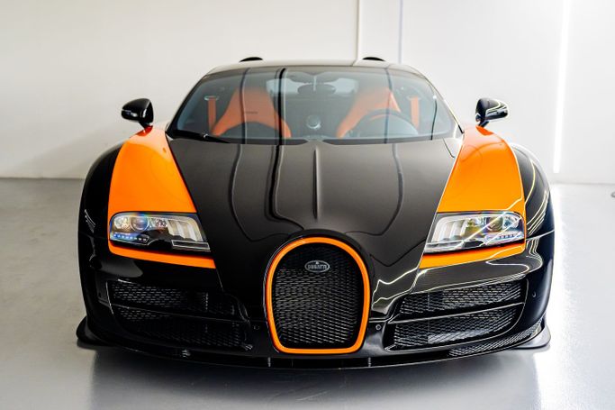 Новый Bugatti EB Veyron 16.4, 8.0 л, 2013 в Дубае Черный цвет. GCC | AUTO.AE