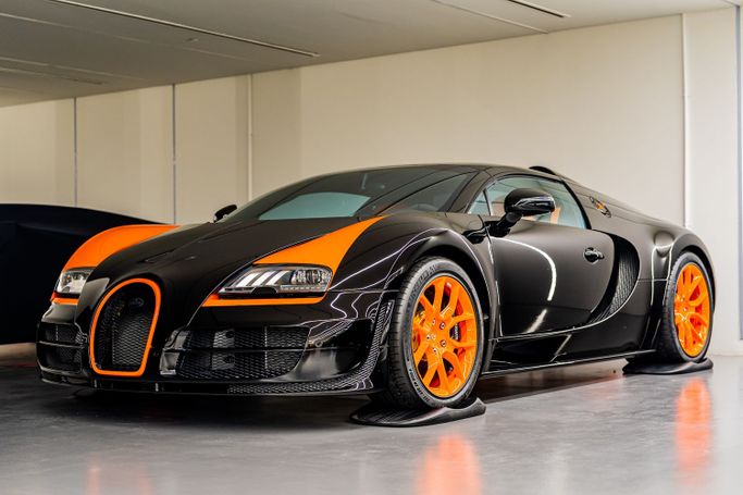 Новый Bugatti EB Veyron 16.4, 8.0 л, 2013 в Дубае Черный цвет. GCC | AUTO.AE