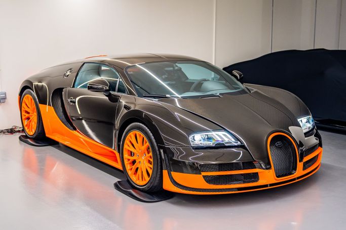 جديدة Bugatti EB Veyron 16.4 SS, 8.0 l, 2011 في في دبي، اللون أسود. مواصفات الخليج | AUTO.AE