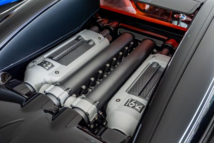 Новый Bugatti EB Veyron 16.4, 8.0 л, 2009 в Дубае Черный цвет. GCC | AUTO.AE