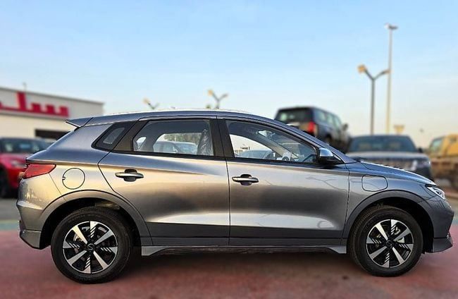 Новый BYD e2 I Рестайлинг, 2025 в Дубае от Soltan Auto Серый цвет. Китайская | AUTO.AE