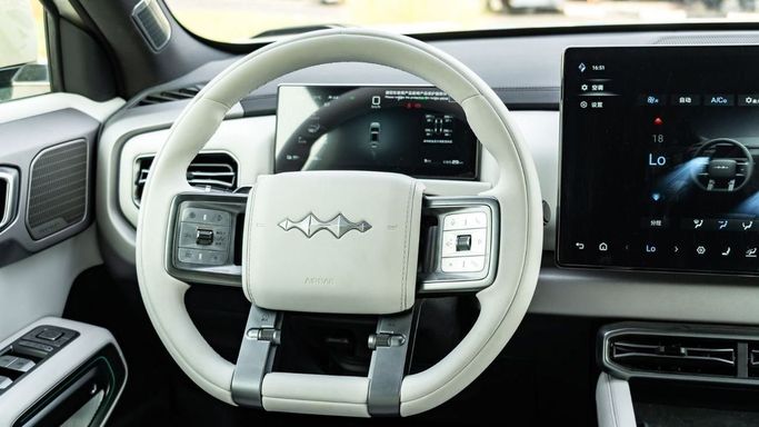 New BYD FangChengBao Leopard 3, 2024 in Dubai by Altass Motors, White color. Other | AUTO.AE