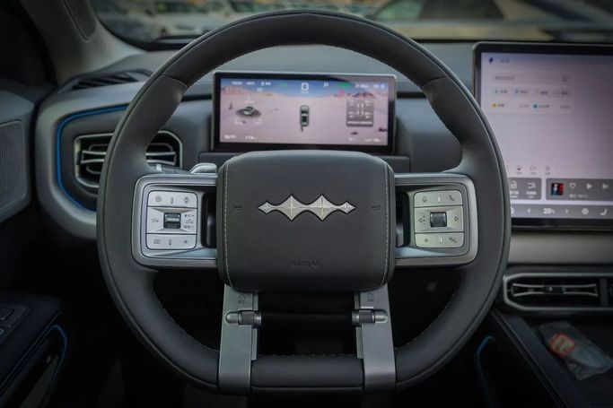 Новый BYD FangChengBao Leopard 3, 2025 в Дубае от Albustanji Motors FZCO Голубой цвет.  | AUTO.AE