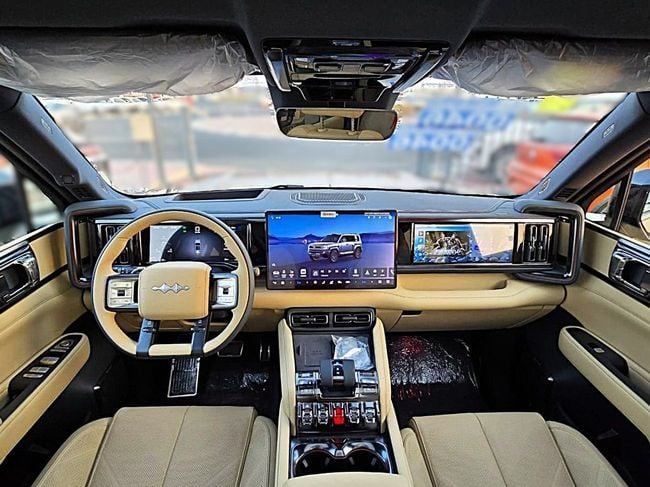 Новый BYD FangChengBao Leopard 5 I Рестайлинг, 1.5 л, 2025 в Дубае от Soltan Auto Черный цвет. Китайская | AUTO.AE