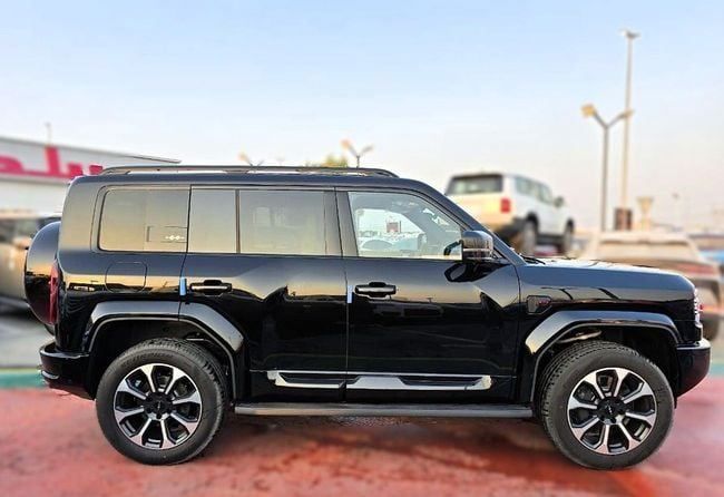 Новый BYD FangChengBao Leopard 5 I Рестайлинг, 1.5 л, 2025 в Дубае от Soltan Auto Черный цвет. Китайская | AUTO.AE