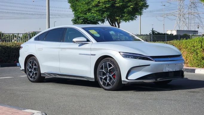 Новый BYD Han I Рестайлинг 2, 1.5 л, 2024 в Дубае от Alwan Global Cars Белый цвет. Other | AUTO.AE