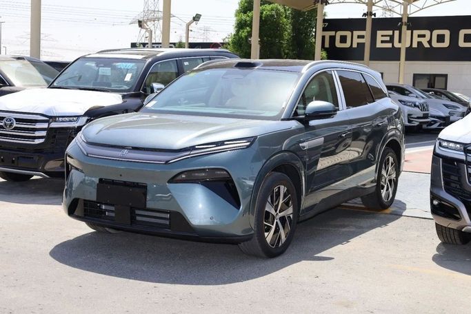 Новый BYD Tang L, 1.5 л, 2025 в Дубае от Top Euro Cars Серый цвет.  | AUTO.AE