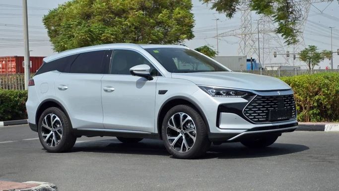 Новый BYD Tang II Рестайлинг, 1.5 л, 2025 в Дубае от Alwan Global Cars Белый цвет. Other | AUTO.AE