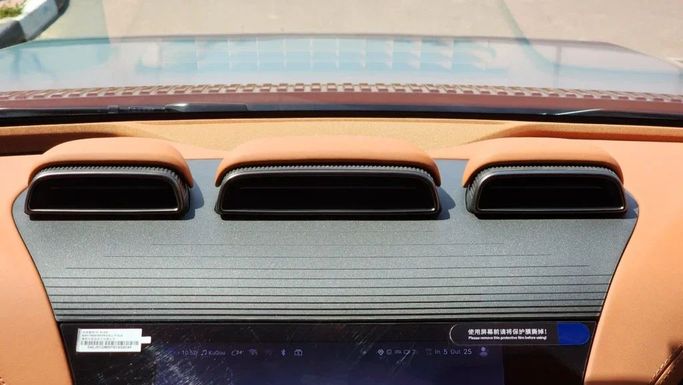 جديدة BYD Yangwang U8, 2.0 l, 2025 في في دبي من Alwan Global Cars، اللون أخضر. أخرى | AUTO.AE