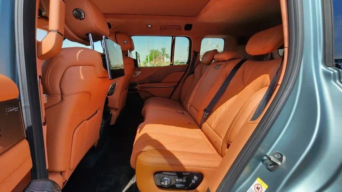 جديدة BYD Yangwang U8, 2.0 l, 2025 في في دبي من Alwan Global Cars، اللون أخضر. أخرى | AUTO.AE