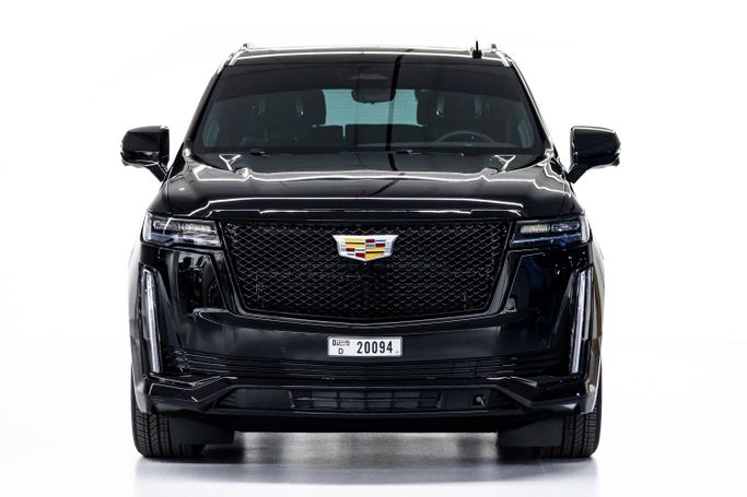 Cadillac Escalade V, 2023 внедорожник 5 дв. esv бизнес класса в Дубае от POF RENTAL черный цвет | AUTO.AE
